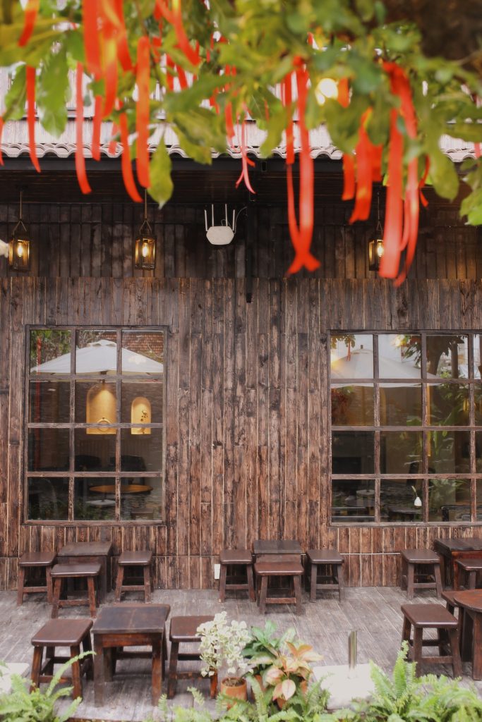 Xém Cà Phê - Khám Phá Góc Chill Đậm Chất Lạ Ngay Trung Tâm Đà Nẵng 5 Tone màu nâu nhẹ cho những bức ảnh “so deep”
