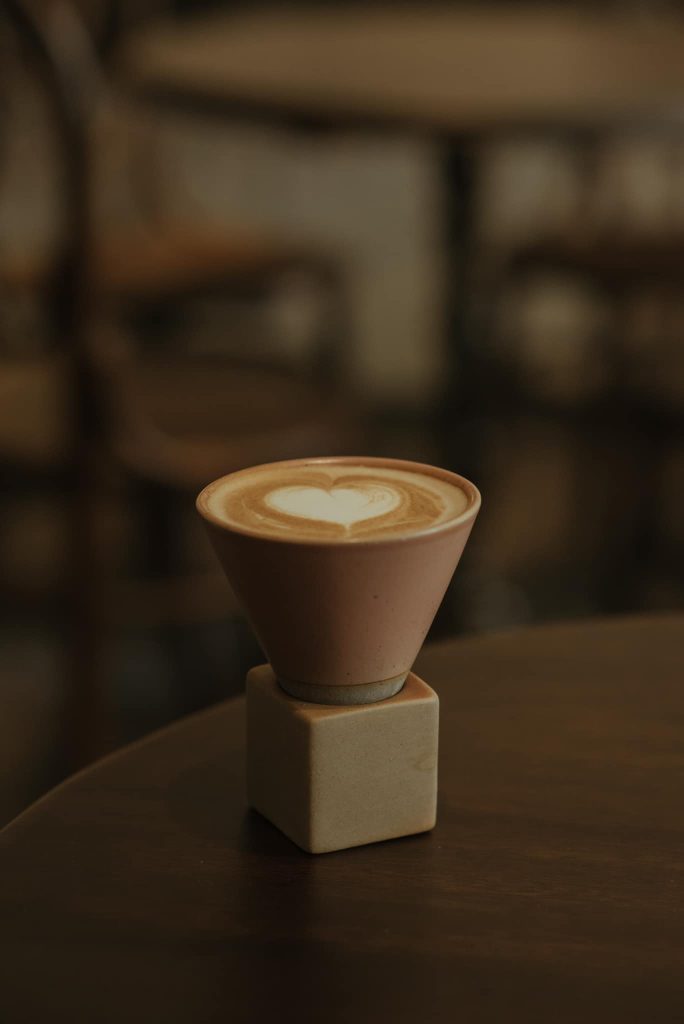 Xi-nê Bistro & Jazz Coffee - Ấn Tượng Không Gian Thưởng Thức Cafe Cổ Điển 4 Đồ uống được bày trí bắt mắt