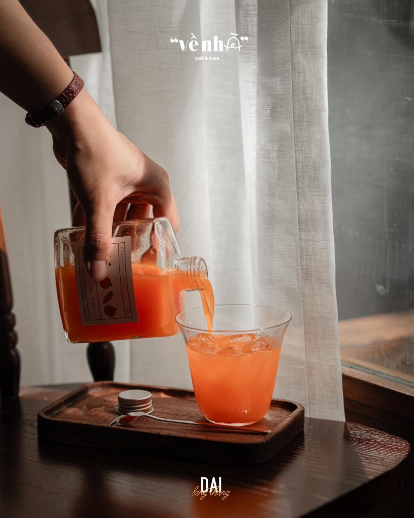 Về Nhà Cafe - Quán Cafe Trầm Ấm Mang Hơi Hướng Cổ Điển 5 Đồ uống được bày trí bắt mắt