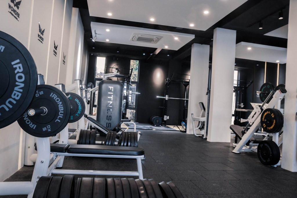 Nhiều loại máy móc được nhập khẩu