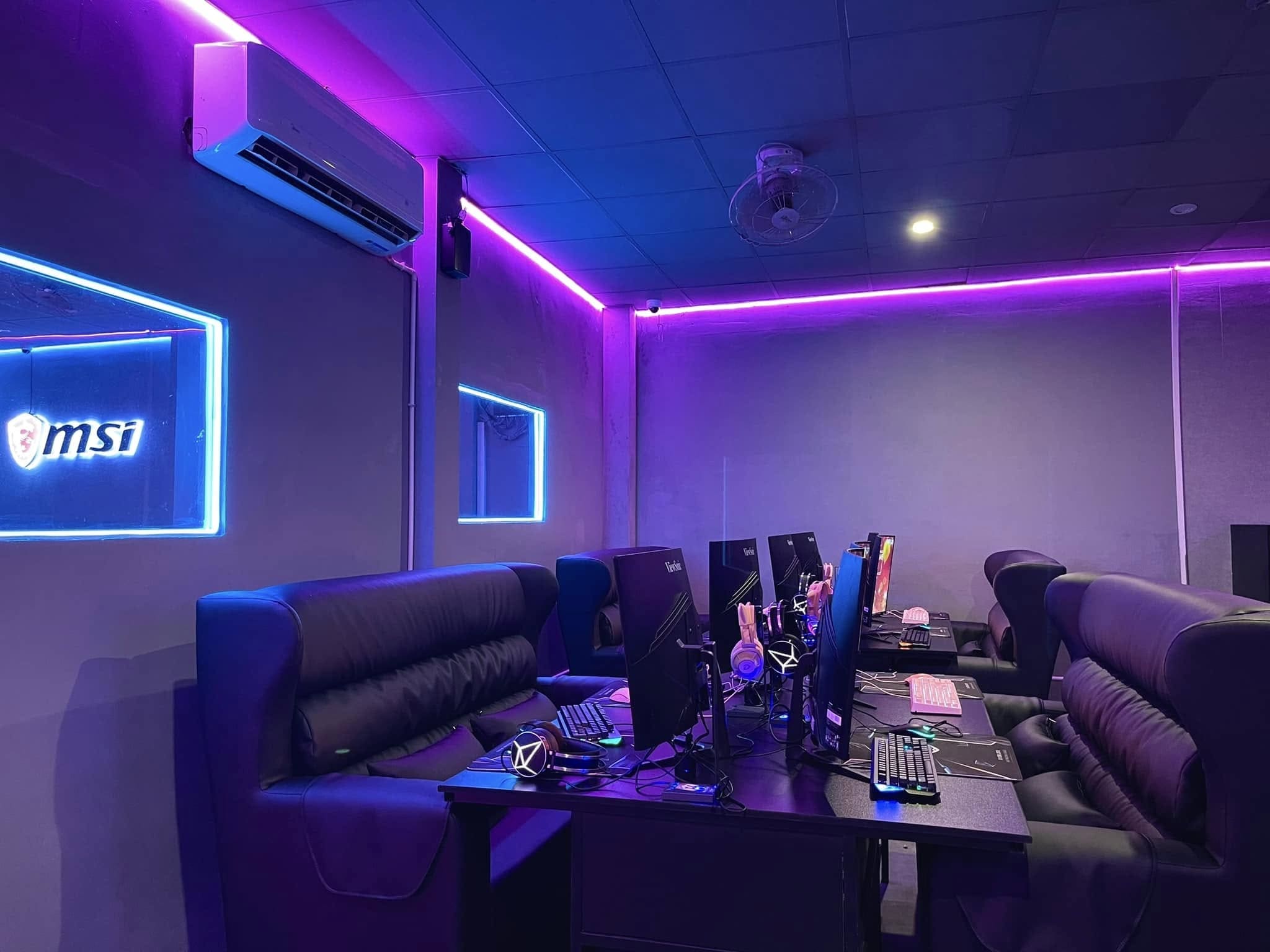 SLY Cyber Gaming – Điểm Đến Thú Vị Dành Cho Các Game Thủ 3 Không khí hiện đại, đầy năng lượng